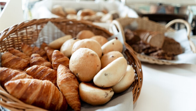 Brunch-Buffet-Brot-Korb-2019-670x380