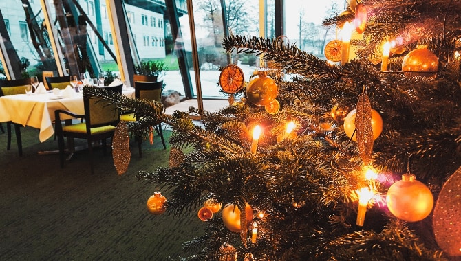 Weihnachtszeit-im-Restaurant-Lemon-