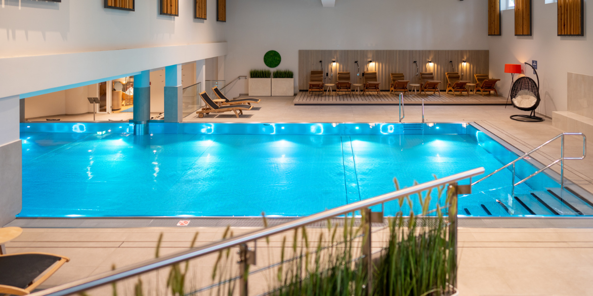 Wellbeing Area. Pool im Kongresshotel Potsdam.