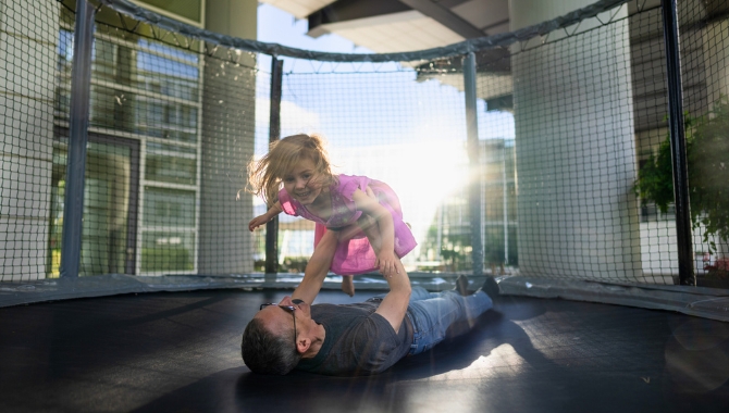 KH-Trampolin Kongresshotel Potsdam. Outdoor Aktivitäten. Trampolin.