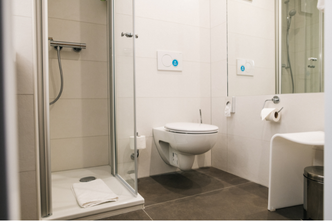 Badezimmer unserer Junior Suite im Kongresshotel Potsdam.